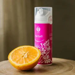 UKKO Herba8 krém proti celulitíde s pomarančom ako symbol hladkej a pevnej pokožky